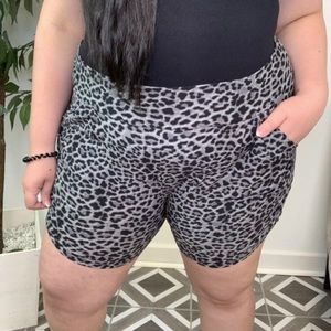 Lounge Shorts Leggings Material Gray Leopard PJ Pajamas TC2 NWOT